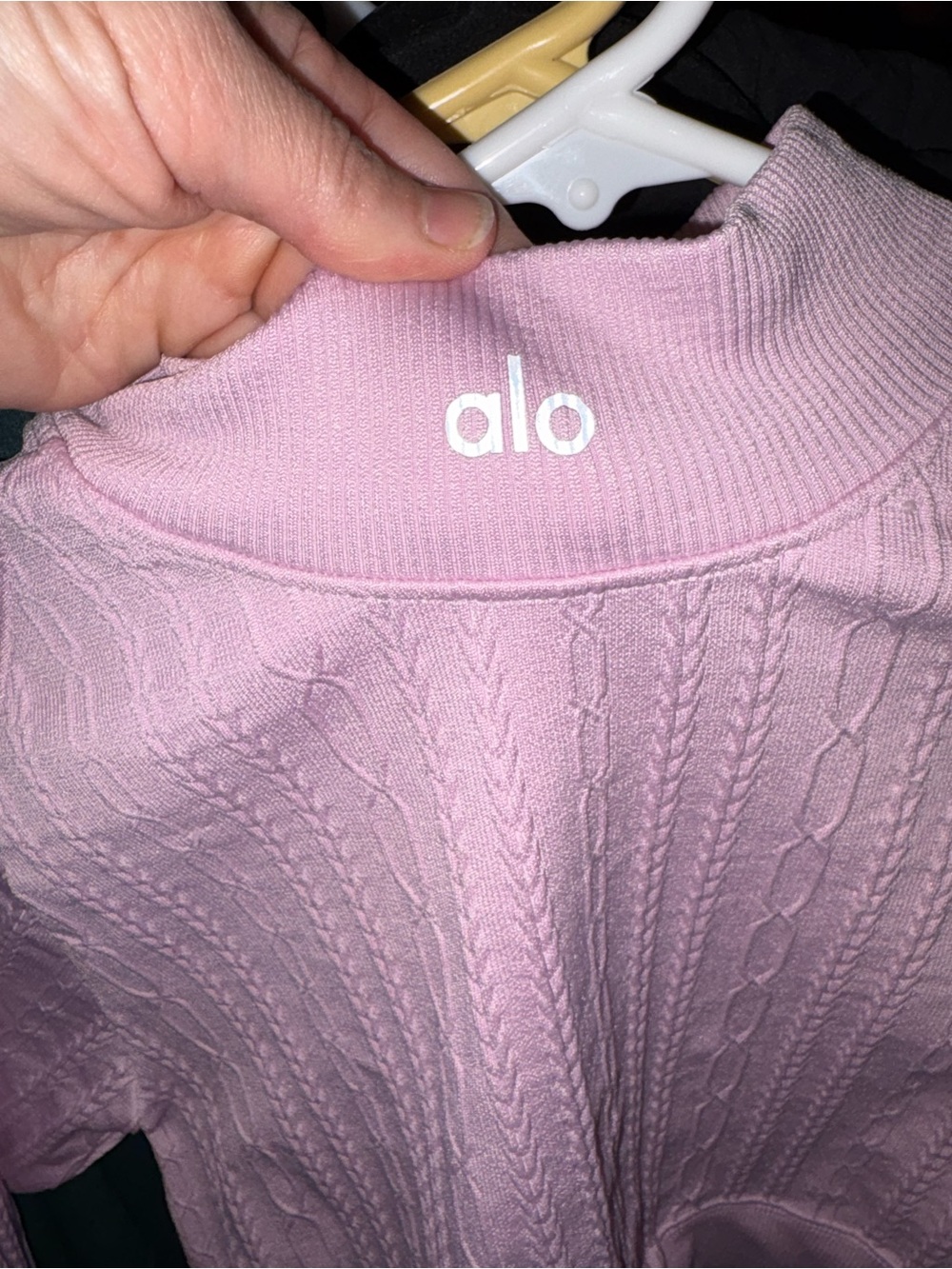 Alo Seamless ribbed cable knit long sleeve size medium pink - Picture 2 of 6